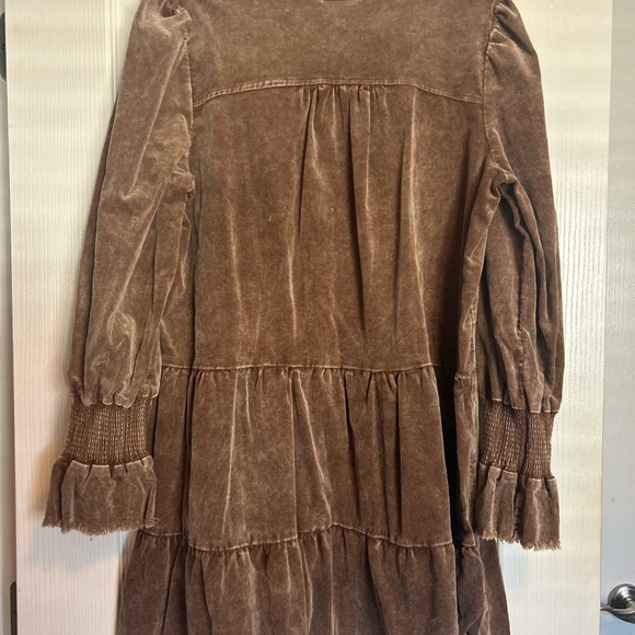 Umgee Chocolate Long Sleeve Tiered Dress - Picture 6 of 7
